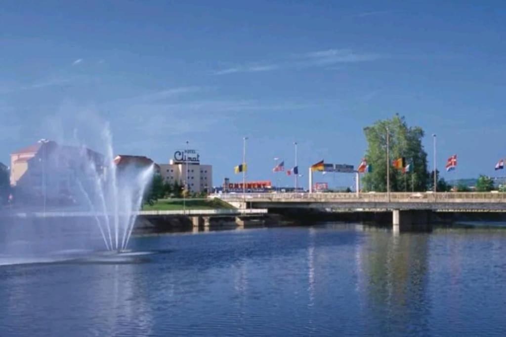 Le Central A - Tout Equipe - Centre-Ville Gare Montluçon Exteriér fotografie